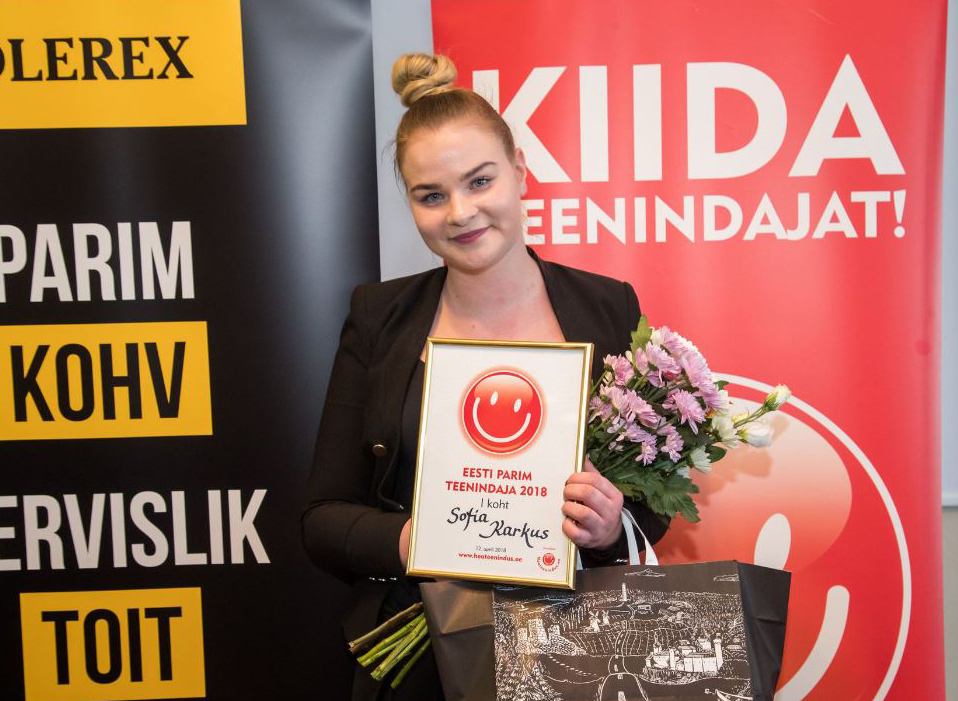 PARIM TEENINDAJA